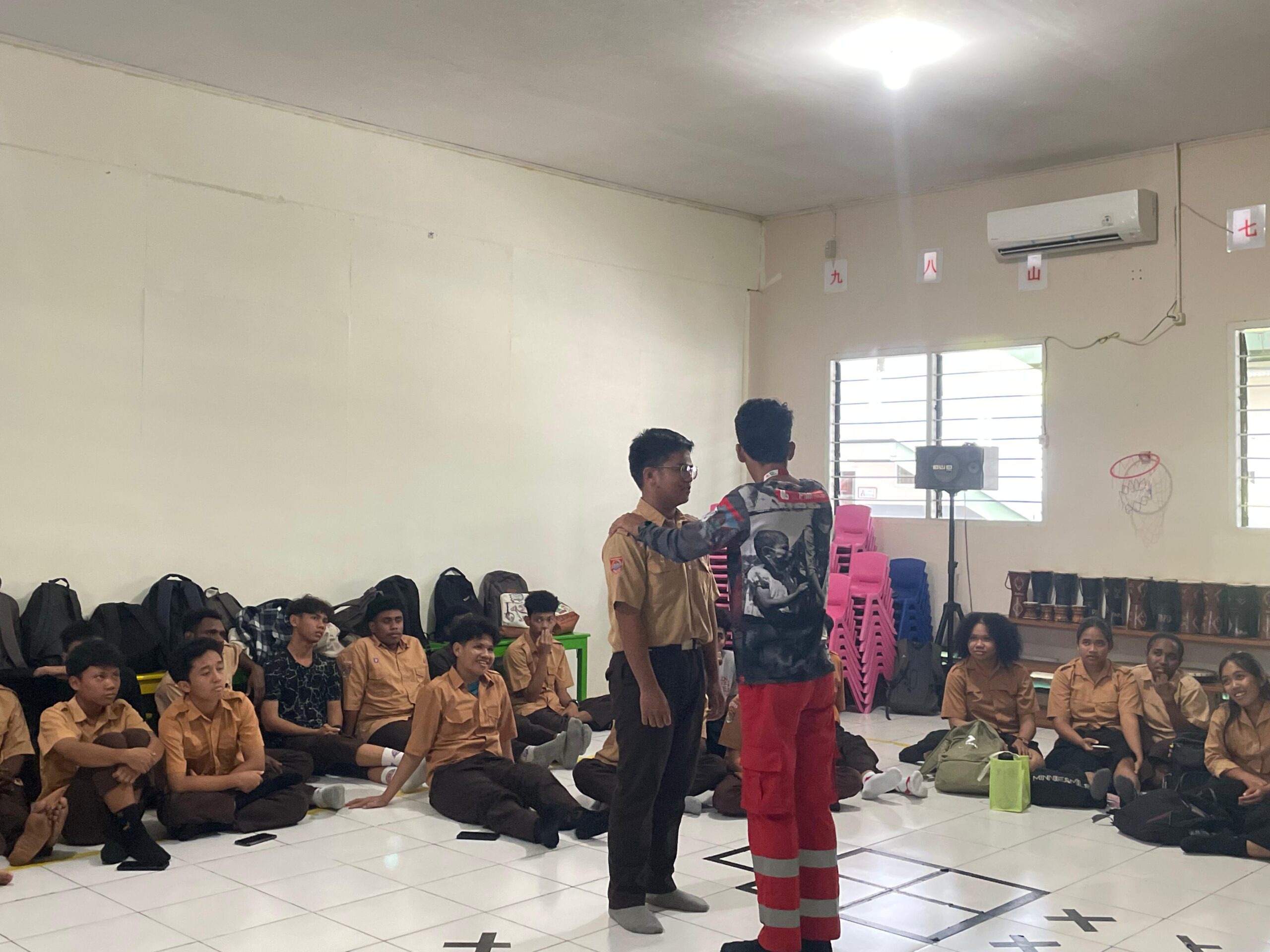 CONTOH BERITA KETUJUH PMI KABUPATEN MIMIKA